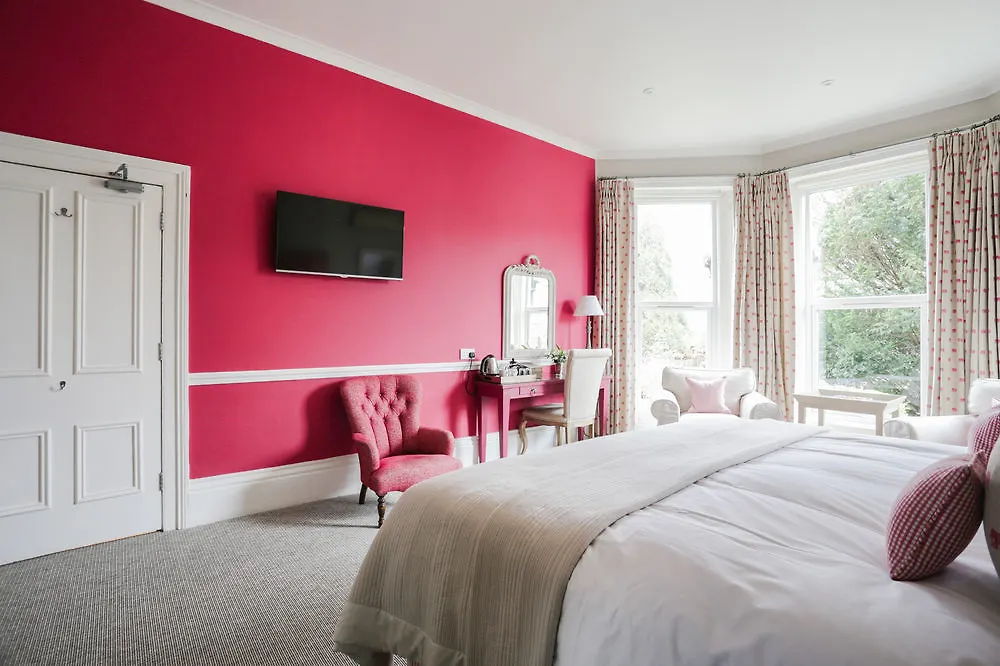Leighton House - Boutique Guesthouse Bed & Breakfast Bath