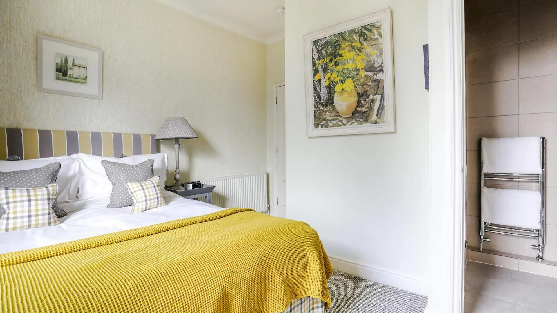 Leighton House - Boutique Guesthouse Bed & Breakfast Bath